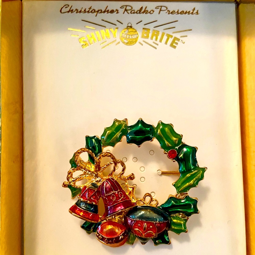 Christmas wreath pendant